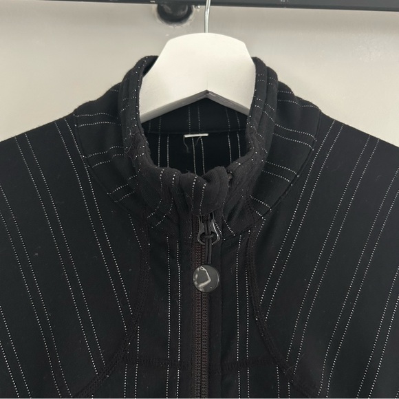 Lululemon Forme Jacket Size Medium - Picture 4 of 6